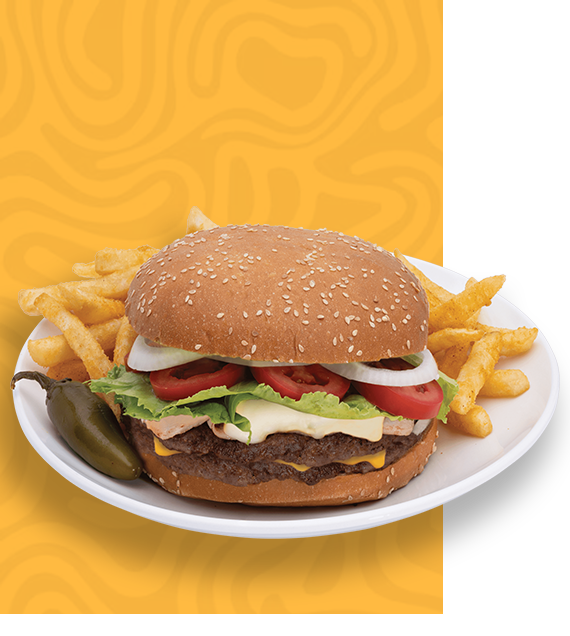 Plato de hamburguesa con carne, palta, tomate, mayonesa y acompañada por una porción de papas fritas y un ají verde en el mismo plato, con un fondo amarillo.